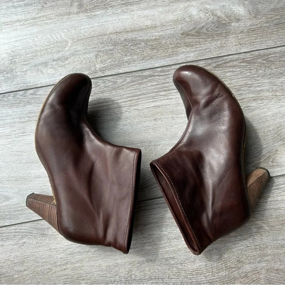 PEDRO MIRALLES Smooth Leather Medieval Style Ankle Boots - Picture 7 of 13